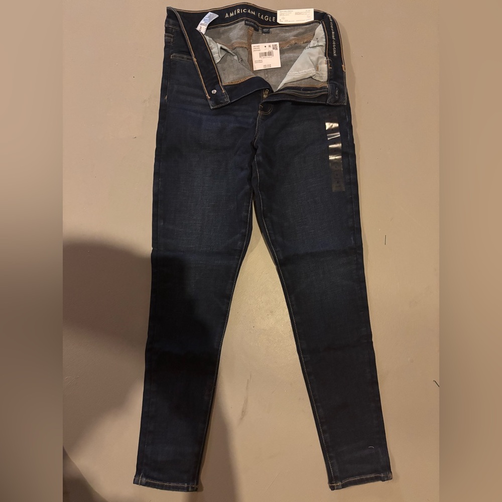 NWT American Eagle Super High Rise Jeggings